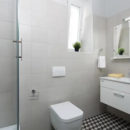 River - Self Check-in Апартаменты *