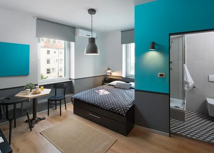 River - Self Check-in Апартаменты *